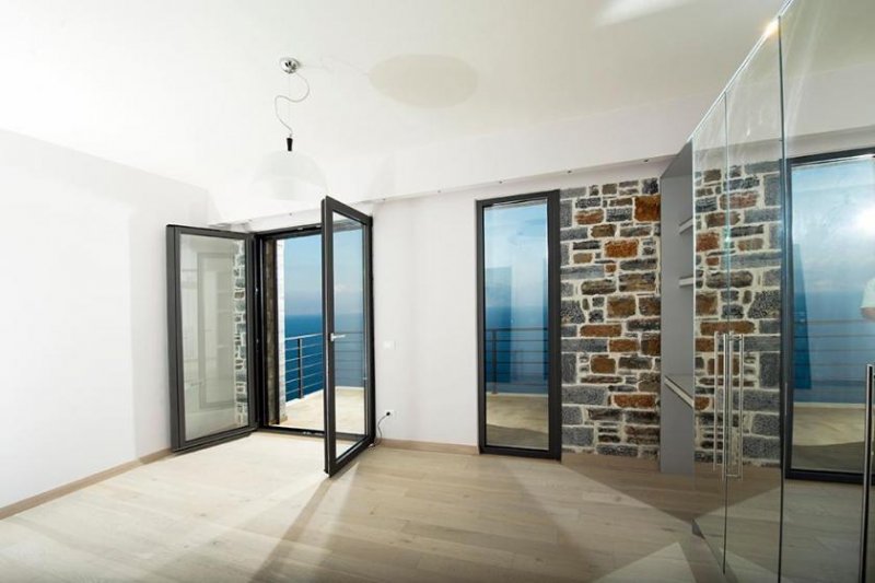 Agios Nikolaos Hochmoderne Villa mit 4 Schlafzimmern, atemberaubendem Meerblick und Swimmingpool Haus kaufen